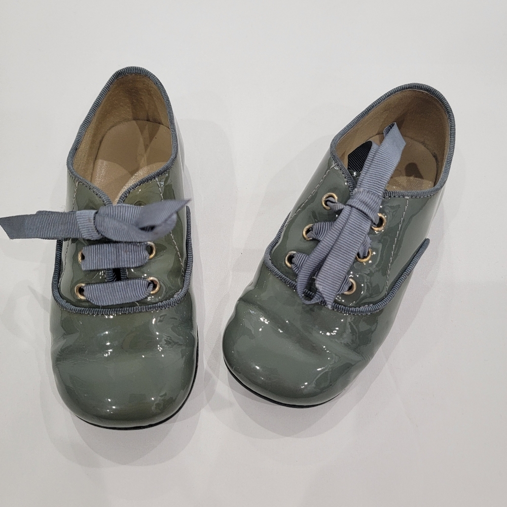 Clarys Patent Green Shoes Size 25